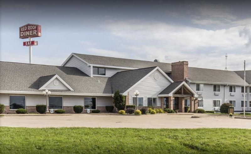 American Inn & Suites Peosta Exterior foto
